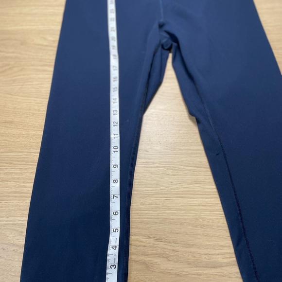 Lululemon navy size 12 leggings. 26” length. Wide waistband - Picture 2 of 4